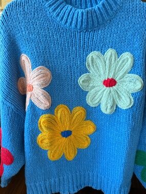 Luzabelle Colorful Flower Sweater S/M